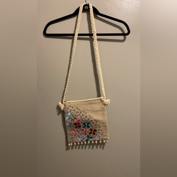 AARONG Handbag from Bangladesh - Picture 1 of 6